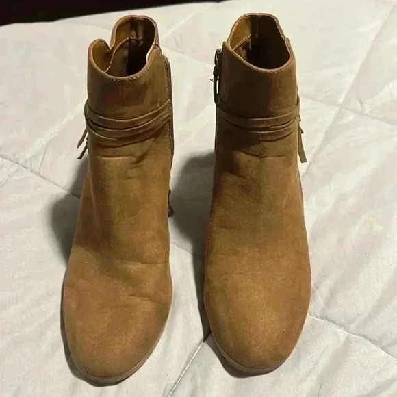 CP ankle boots - Picture 2 of 3